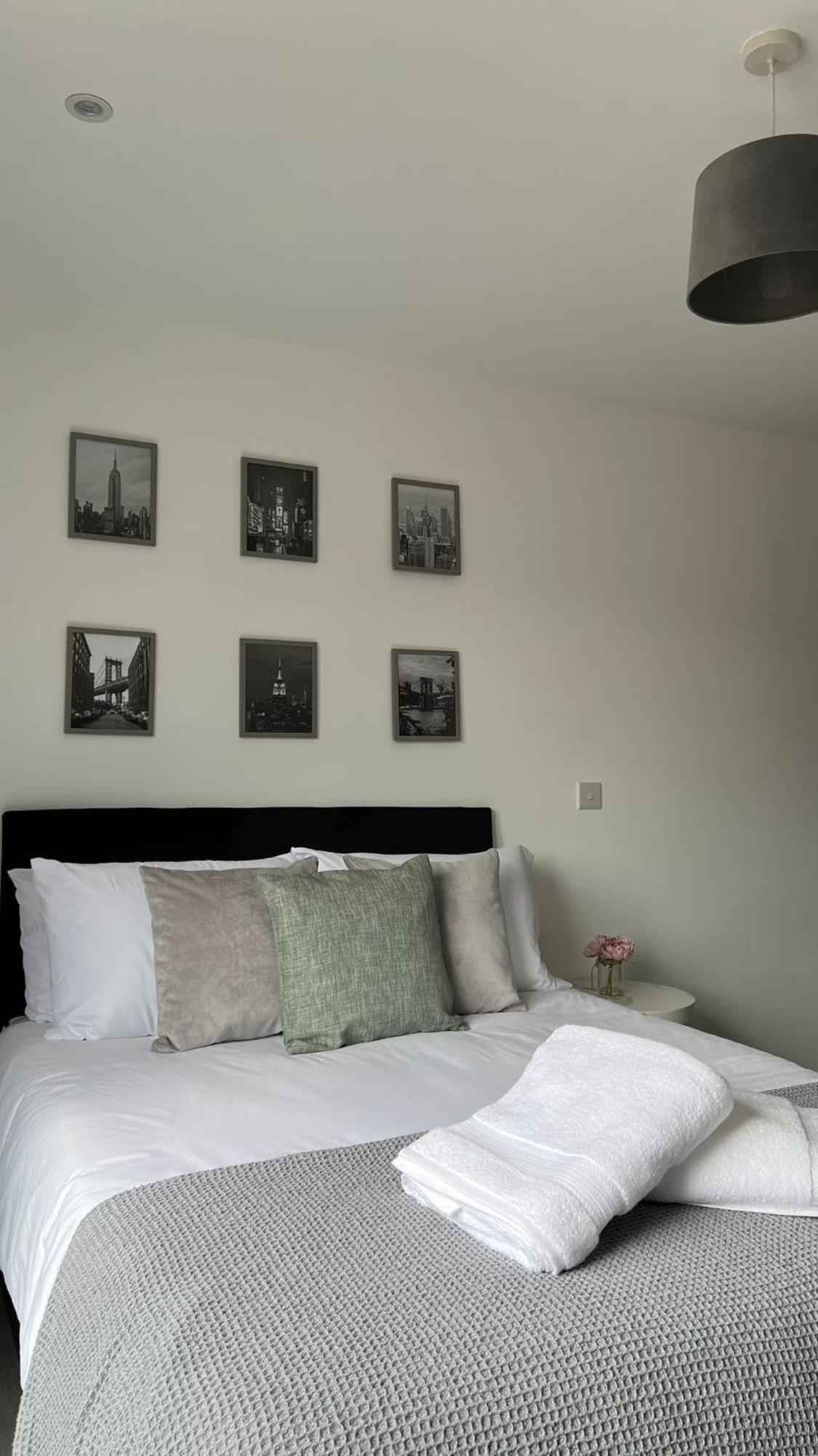 Hemel Apartments - Serenity Suite Hemel Hempstead Buitenkant foto